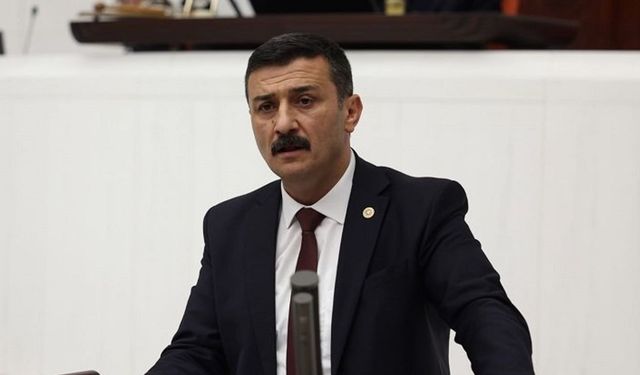 Türkoğlu’ndan Yenişehir ve Karacabey belediye başkanlarına tepki: Bu istifalar emeğe ihanettir