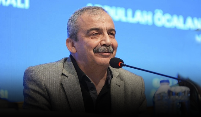 Sırrı Süreyya Önder'in doktorlarından yeni açıklama: Hayati tehlikesi artarak devam ediyor