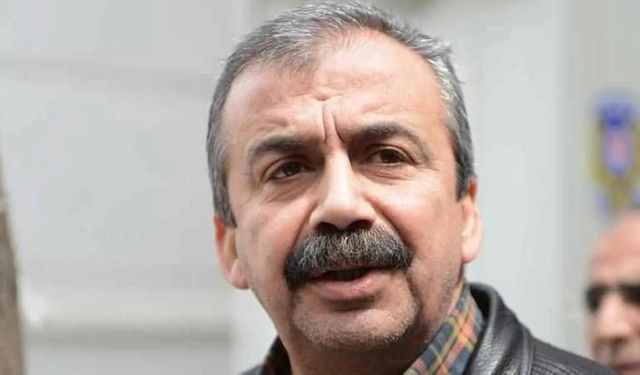 Sırrı Süreyya Önder'in sağlık durumuna ilişkin açıklama: Kalbin sağ kısmı kasılmaya başladı