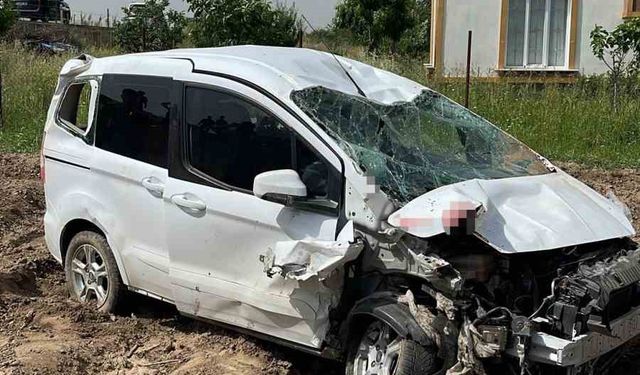 Batman’da kamyonet şarampole yuvarlandı: 2 yaralı