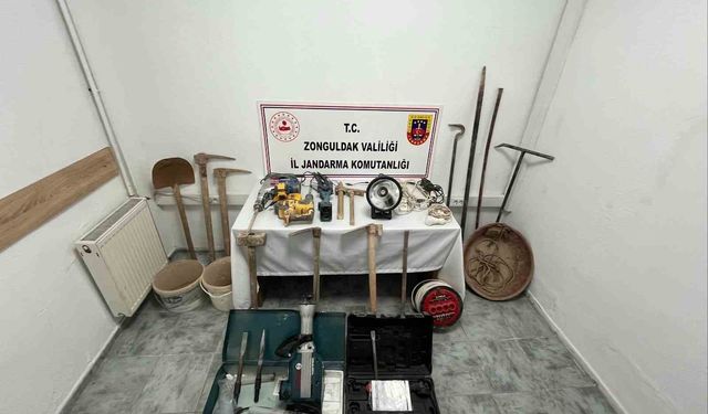 Çaycuma’da kaçak kazı yapan 5 kişi yakalandı