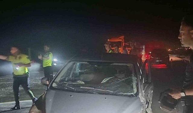 Cizre’de hafif ticari araç ile otomobil çarpıştı: 6 yaralı