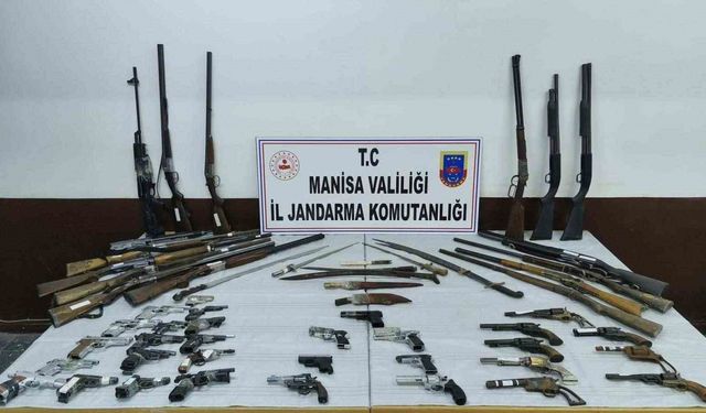 Evlerinden cephanelik çıktı