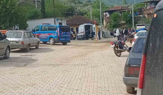 İzmir’de 3 kişiyi yaralayan saldırgan kayıplara karıştı