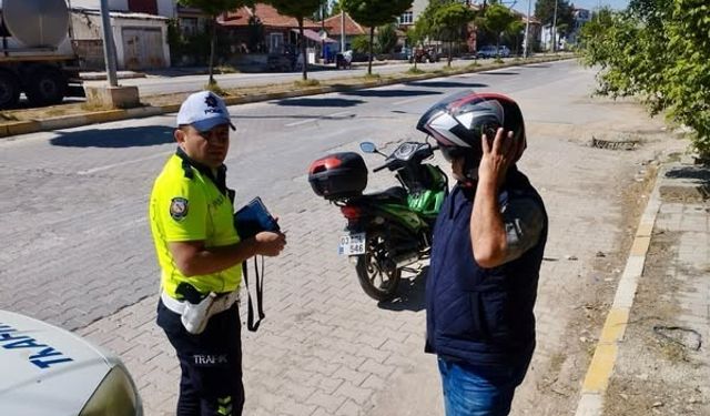 Sinanpaşa’da motosiklet sürücülerine yönelik denetimi