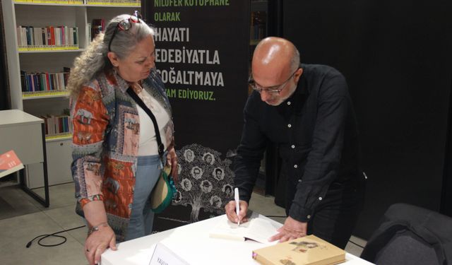 Ödüllü yazar Yavuz Ekinci Nilüfer’de okurlarıyla buluştu