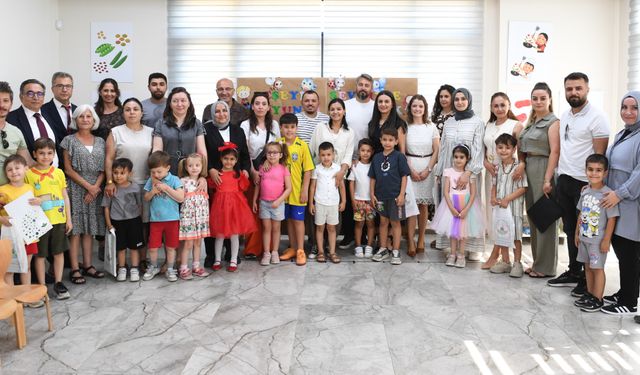 Minik öğrencilerin Osmangazi’de karne heyecanı