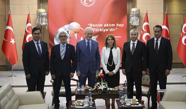 DEM heyeti, MHP ile bayramlaştı