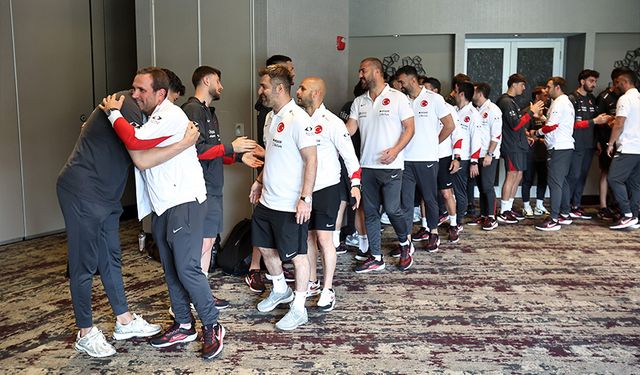 A Milli Takım'da bayramlaşma töreni yapıldı