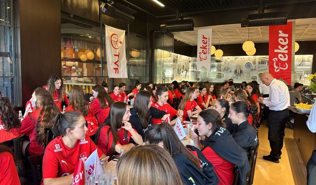 Eker Spor Kulübü'nden filenin genç sultanlarına moral yemeği