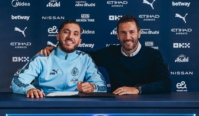 Rayan Cherki, Manchester City'ye imza attı