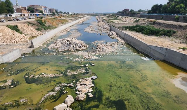 Mustafakemalpaşa Deresi'nde ıslah çalışmaları yine durdu