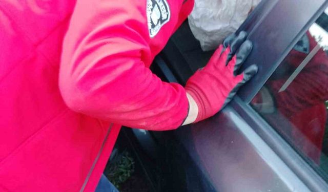 Balya’da otomobil şarampole uçtu; 1 yaralı