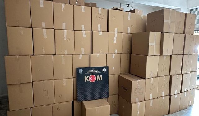 Bayburt merkezli 3 ilde kaçak tütün operasyonu: Milyonlarca kaçak tütün ele geçirildi 54 şüpheli yakalandı 10’u gözaltına alındı