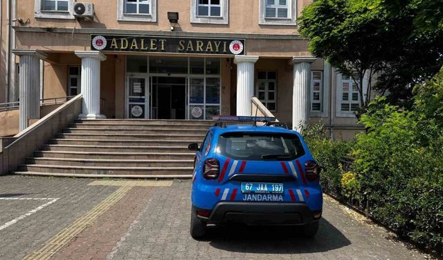 Durdurulan otobüste valiz içerisinde uyuşturucu hap ele geçirildi