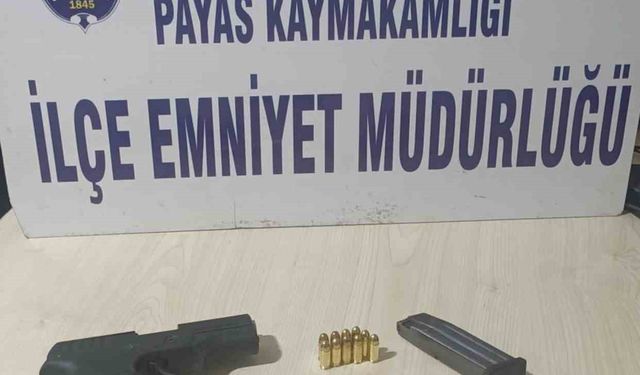 Durdurulan şahısların üzerlerinden ruhsatsız silah çıktı