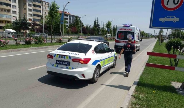 Eşi ile tartışan kadın seyir halindeki araçtan atladı