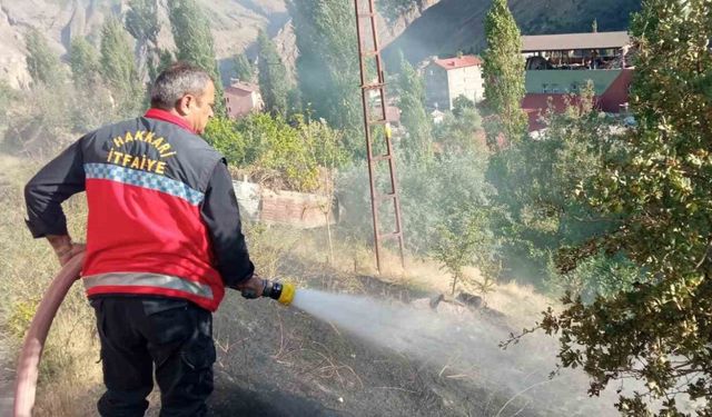 Hakkari itfaiyesinden yangın mesaisi