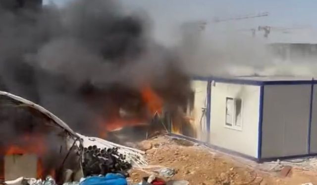 İnşaat şantiyesinde çıkan yangın korkuttu