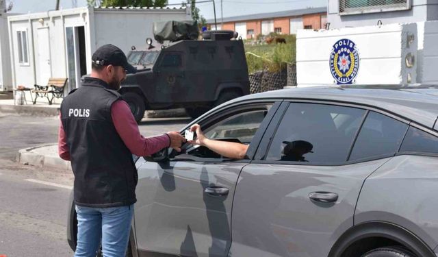 Kars’ta polis adeta göz açtırmıyor