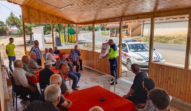 Kırklareli’nde traktör sürücüleri bilgilendirildi