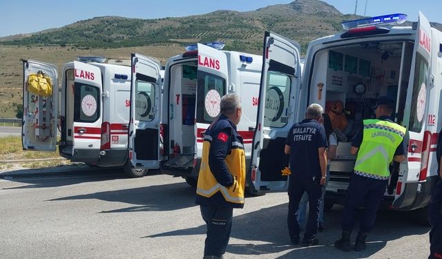 Malatya’da iki otomobil çarpıştı: 4 yaralı