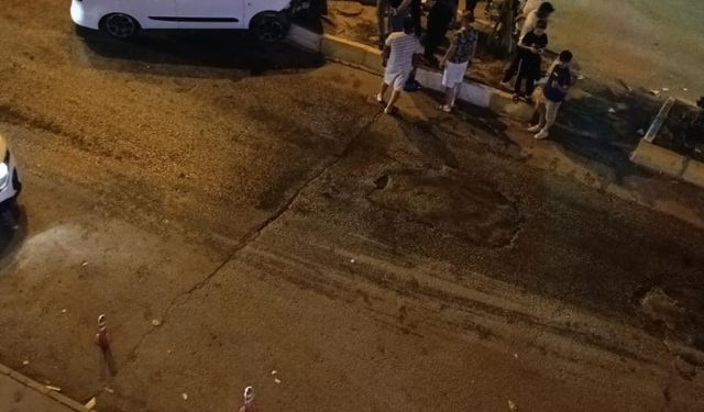 Mardin’de hafif ticari araç refüje çarparak durdu