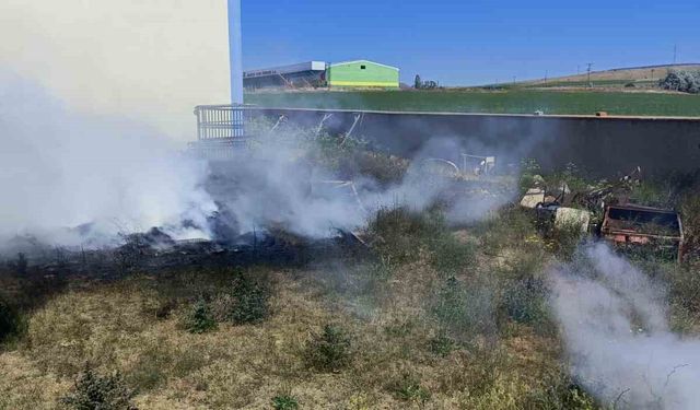 Yozgat’ta fabrika arazisindeki yangın söndürüldü