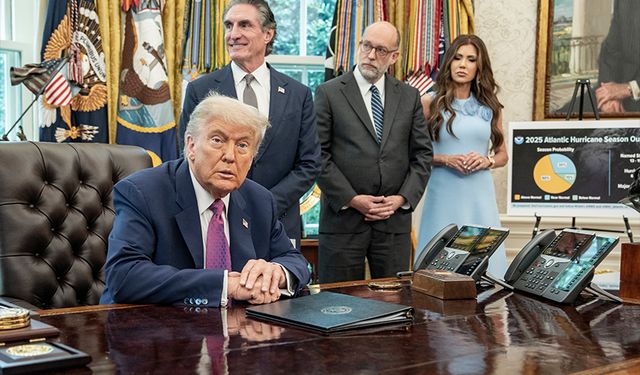 Trump’ın California’nın federal eğitim fonlarını kesmeyi değerlendirdiği iddiası