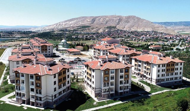 Emlakçının yeni yöntemi: TOKİ dairesine hayali alıcıyla baskı