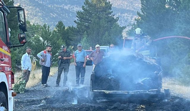 Ankara’da saman yüklü römork yandı