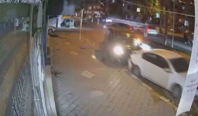 Aracına binmek istediği esnada saniyelerle ölümden döndü: O anlar kamerada