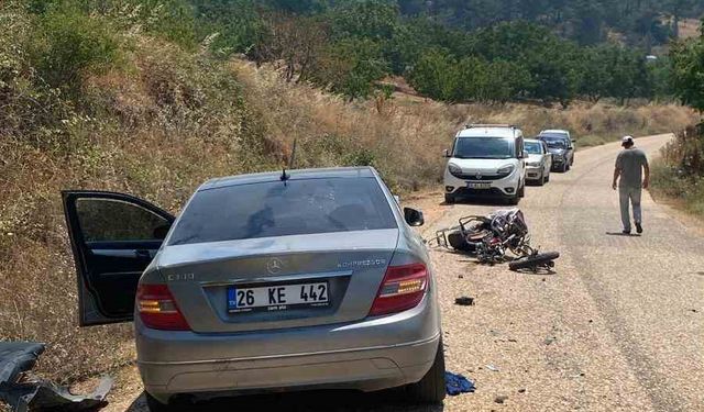Bilecik’te plakasız motosiklet ile otomobil çarpıştı: 1 ölü, 1 yaralı