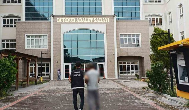 Burdur’da üzerinde uyuşturucu madde çıkan şüpheli tutuklandı