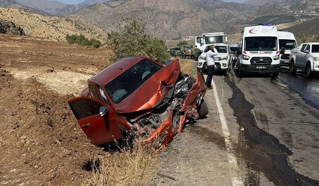Çukurca’da trafik kazası: 3 yaralı