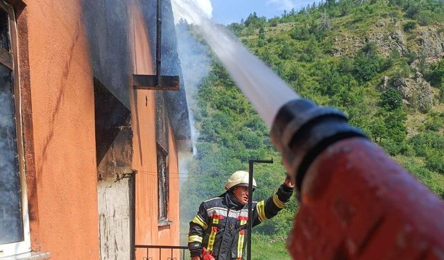 Erzurum’da korkutan yangın