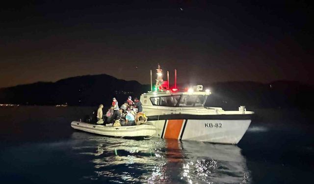Fethiye’de 33 düzensiz göçmen ve bir göçmen kaçakçısı yakalandı