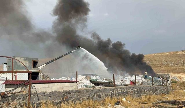 Gaziantep’te geri dönüşüm fabrikasında yangın