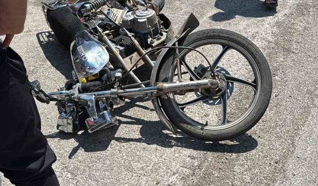 Gaziantep’te motosiklet ile otomobil çarpıştı: 2 yaralı