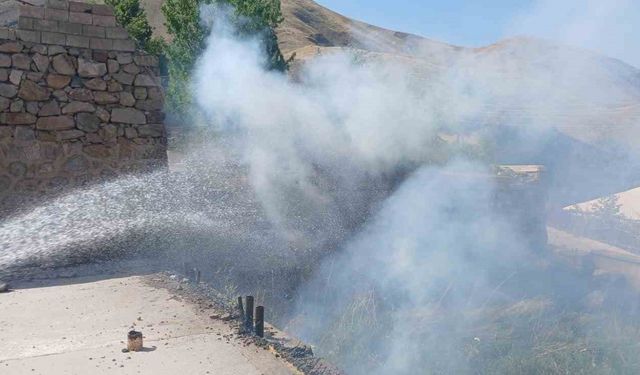 Hakkari’de 2 ayrı yangına müdahale edildi