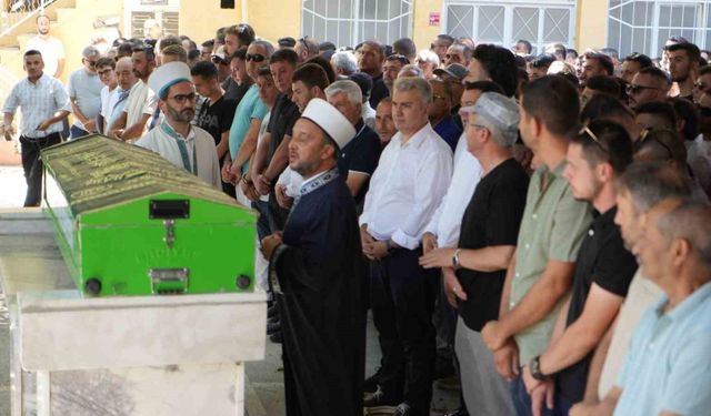 Havran’da silahlı saldırıda hayatını kaybeden belediye meclis üyesi son yolculuğuna uğurlandı