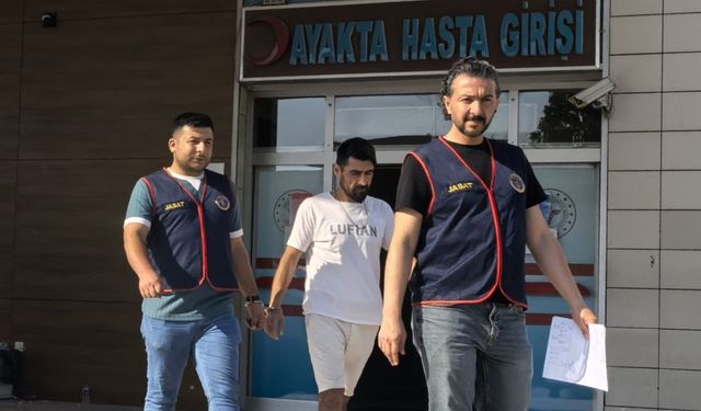 Bursa'da aranan zanlı kız arkadaşıyla çay içerken yakalandı