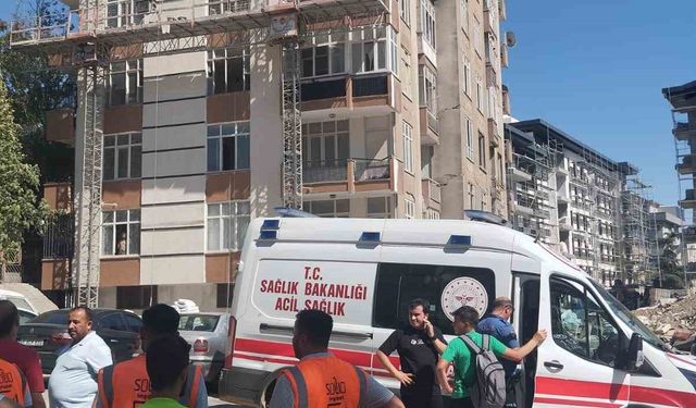 Kahramanmaraş’ta inşaattan atılan molozlar çocukların üzerine düştü: 3 yaralı