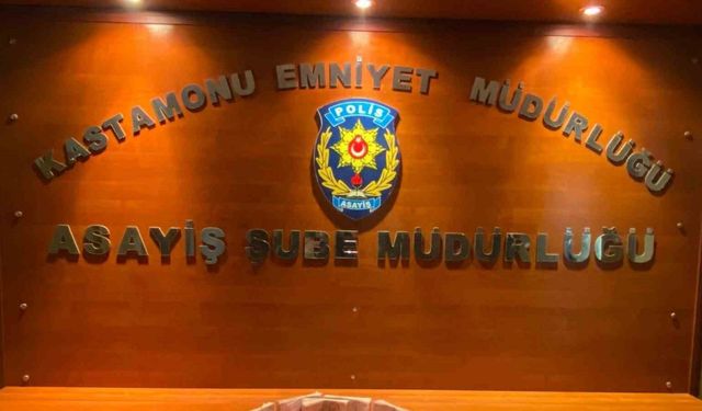 Karabük’te dolandırdı, Kastamonu’da paraları yurtdışına göndermeye çalışırken yakalandı