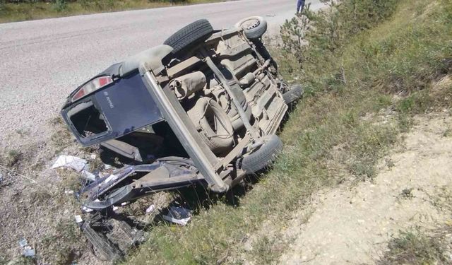 Kastamonu’da mucura kapılan araç şarampolde takla attı: 2 yaralı