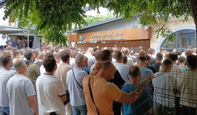 Kızını döven babayı uyardı diye, eşinin gözleri önünde bıçaklanarak öldürüldü