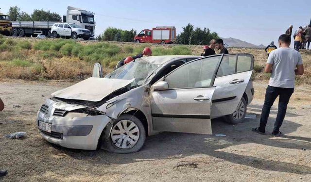Konya’da otomobil şarampole devrildi: 3 yaralı
