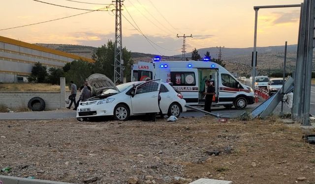 Malatya’da iki otomobil çarpıştı: 1 ölü, 2 yaralı