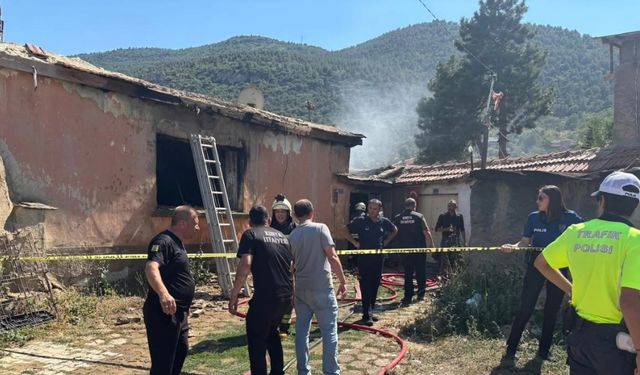 Müstakil evde çıkan yangında 1 kişi hayatını kaybetti