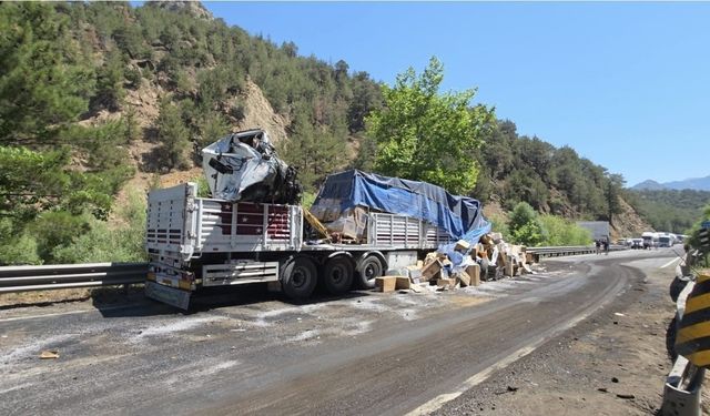 Niğde - Pozantı Karayolunda zincirleme tır kazası: 1 ölü, 2 yaralı